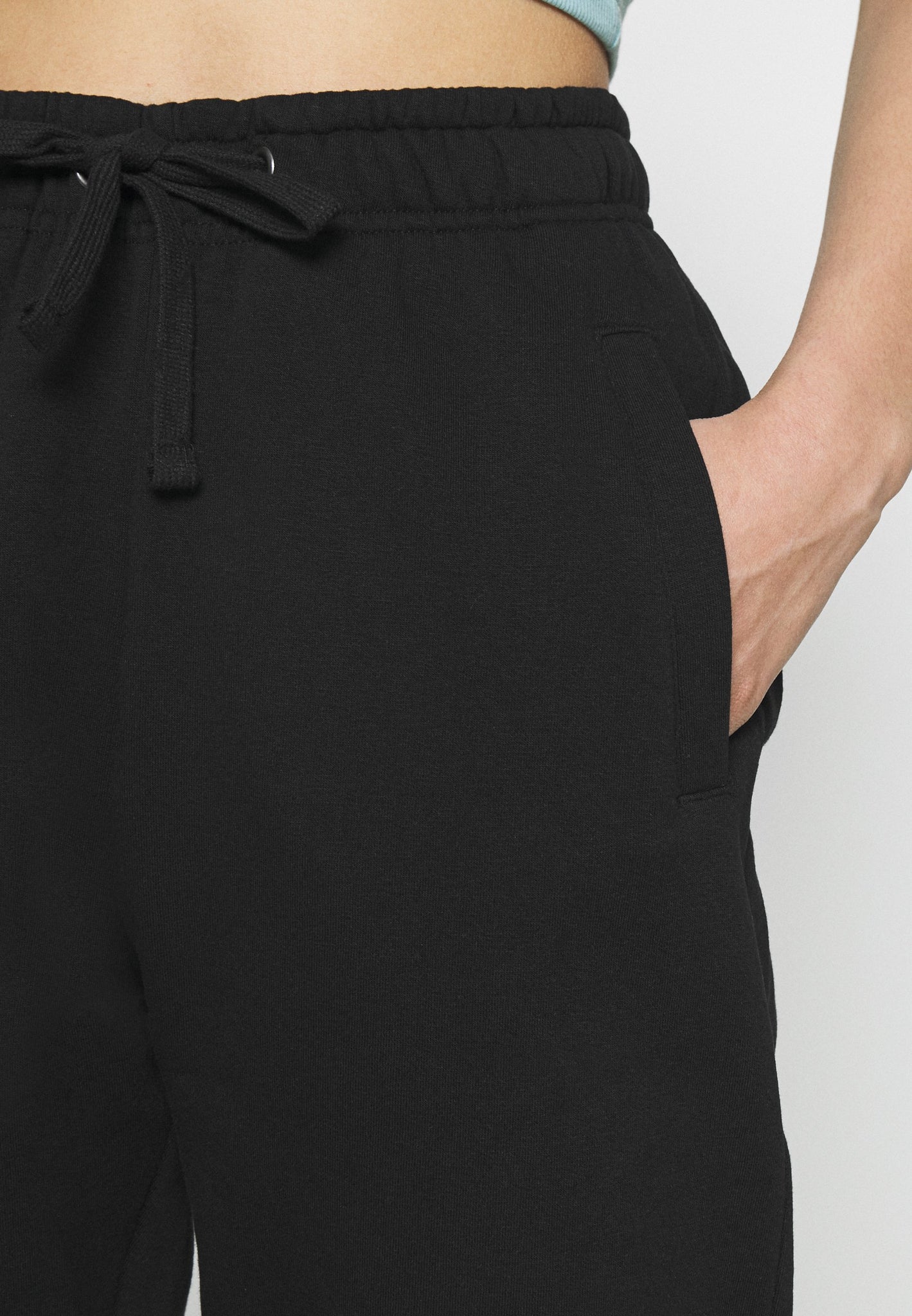 KK Signature Essential Sweatpants black